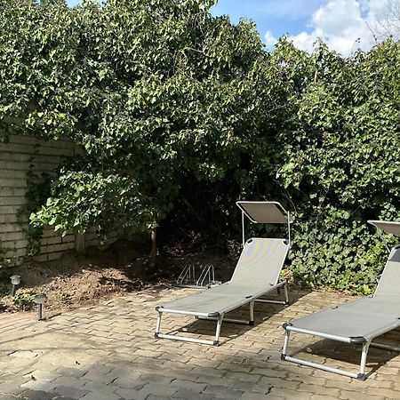 Ferienwohnung Pitypang Lak Szigetmonostor Exterior foto