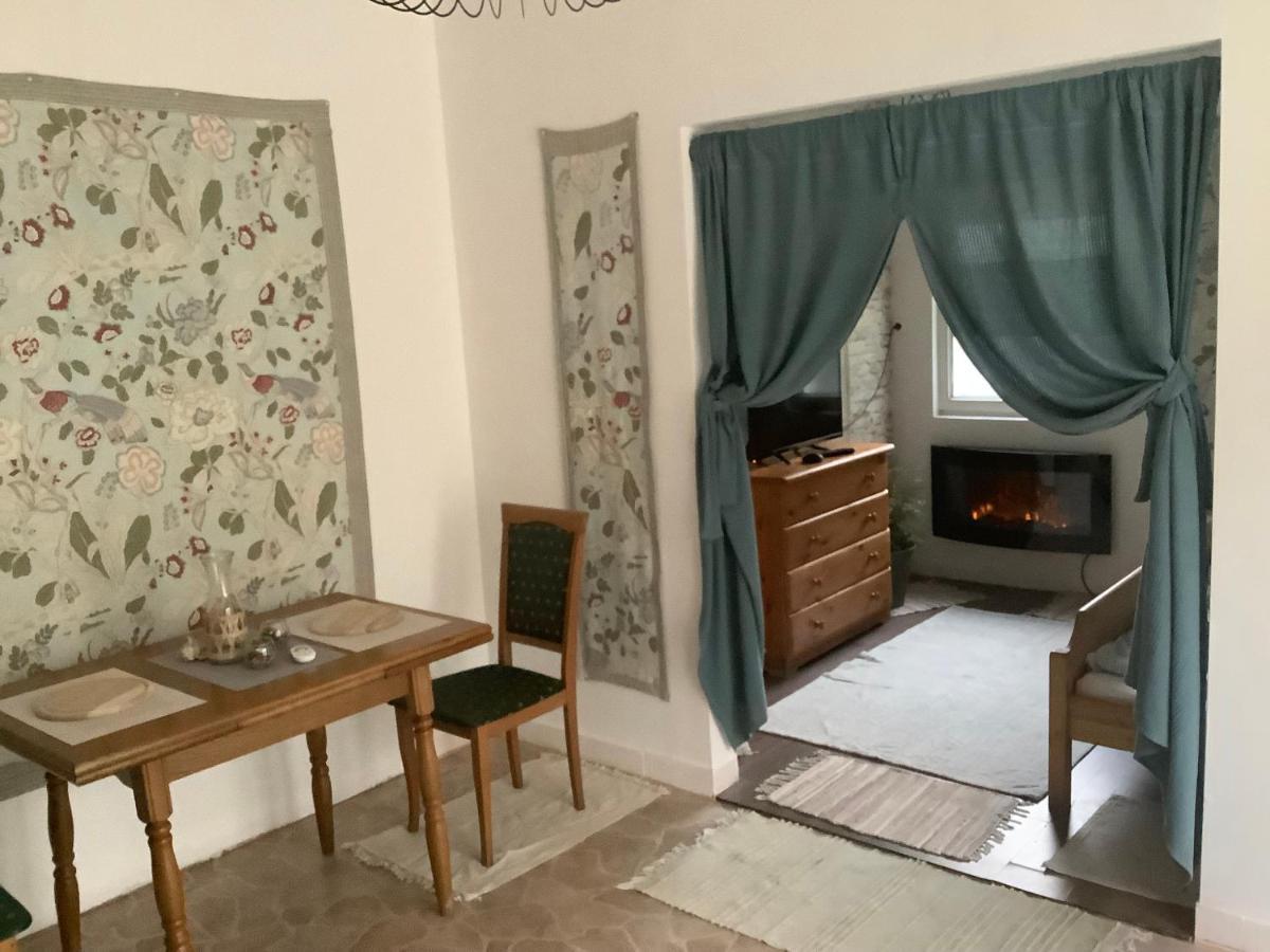 Ferienwohnung Pitypang Lak Szigetmonostor Exterior foto