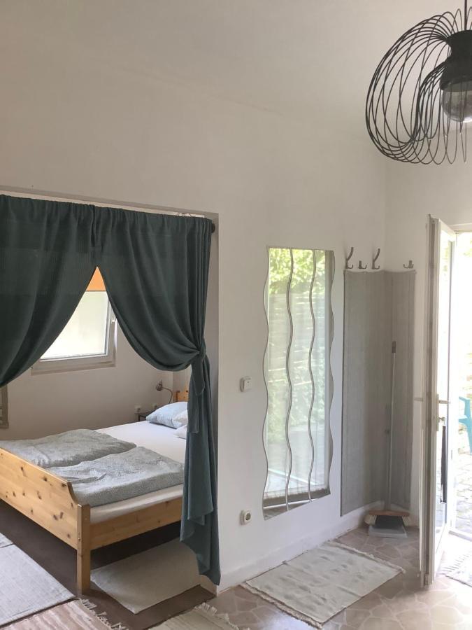 Ferienwohnung Pitypang Lak Szigetmonostor Exterior foto